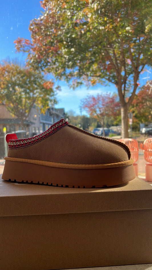 CHESTNUTS SLIPPERS