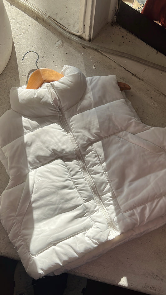 WHITE PUFFER VEST