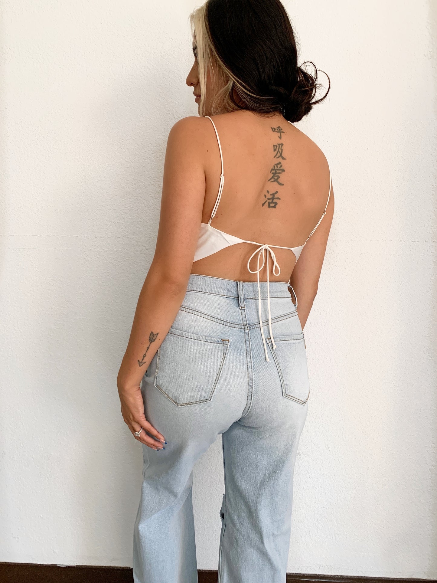 Ask Tank (White)