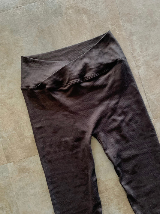 Crossover Legging (Black)